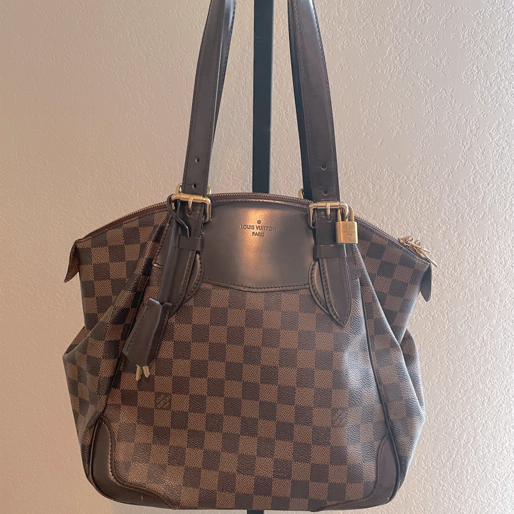 LOUIS VUITTON
Damier Verona MM